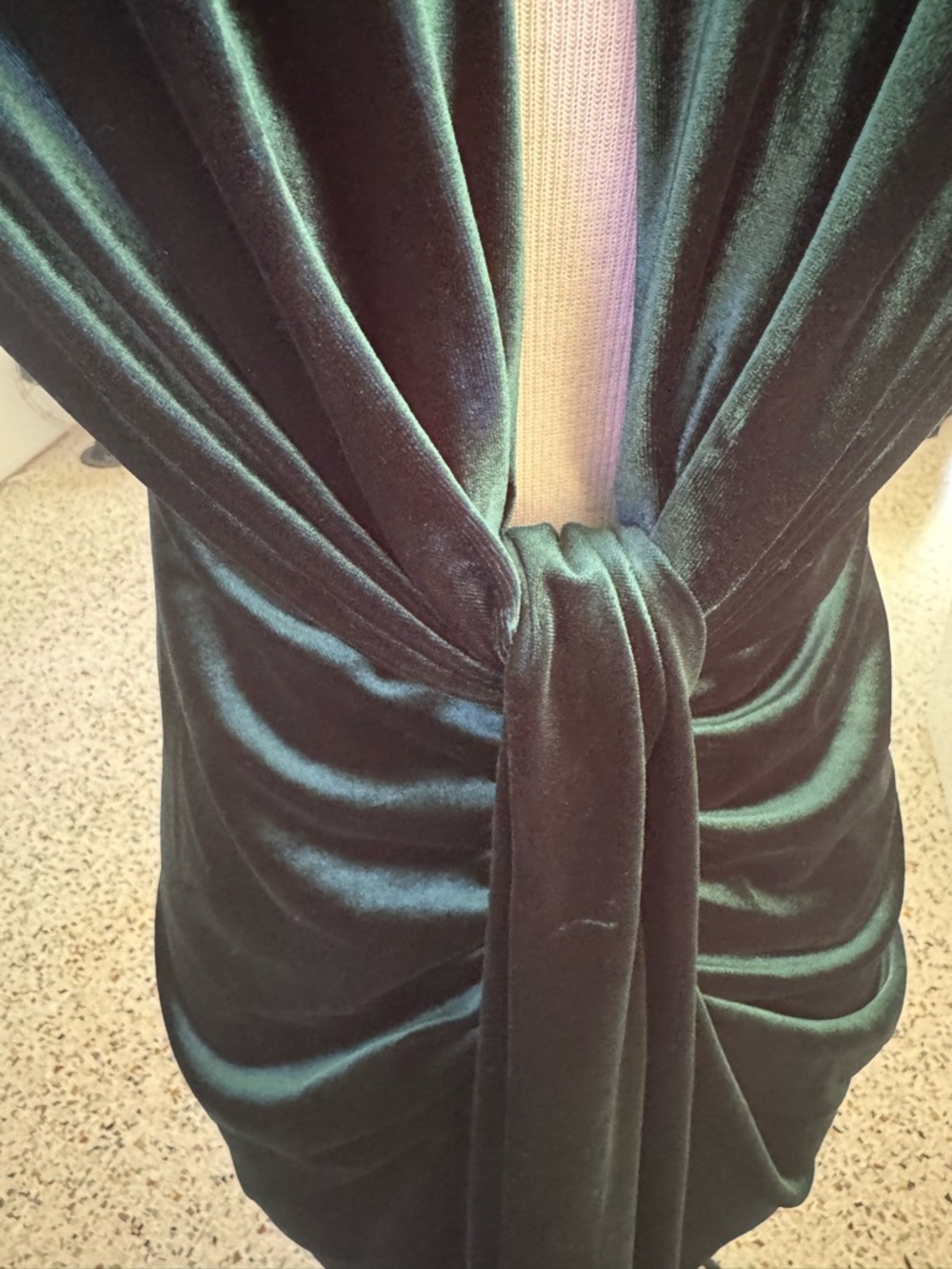Deep Green Velvet V-Neck Evening Dress - Picture 2 of 2